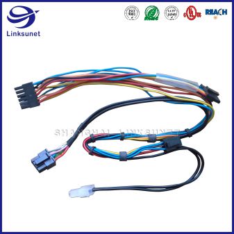 Molex 43025系列超柔線汽車(chē)線束